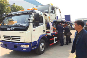 贡井汽车道路救援拖车价格